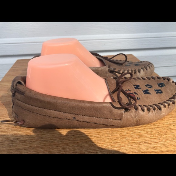 Charlie Brown Men’s Handmade Leather Slippers - Picture 2 of 8